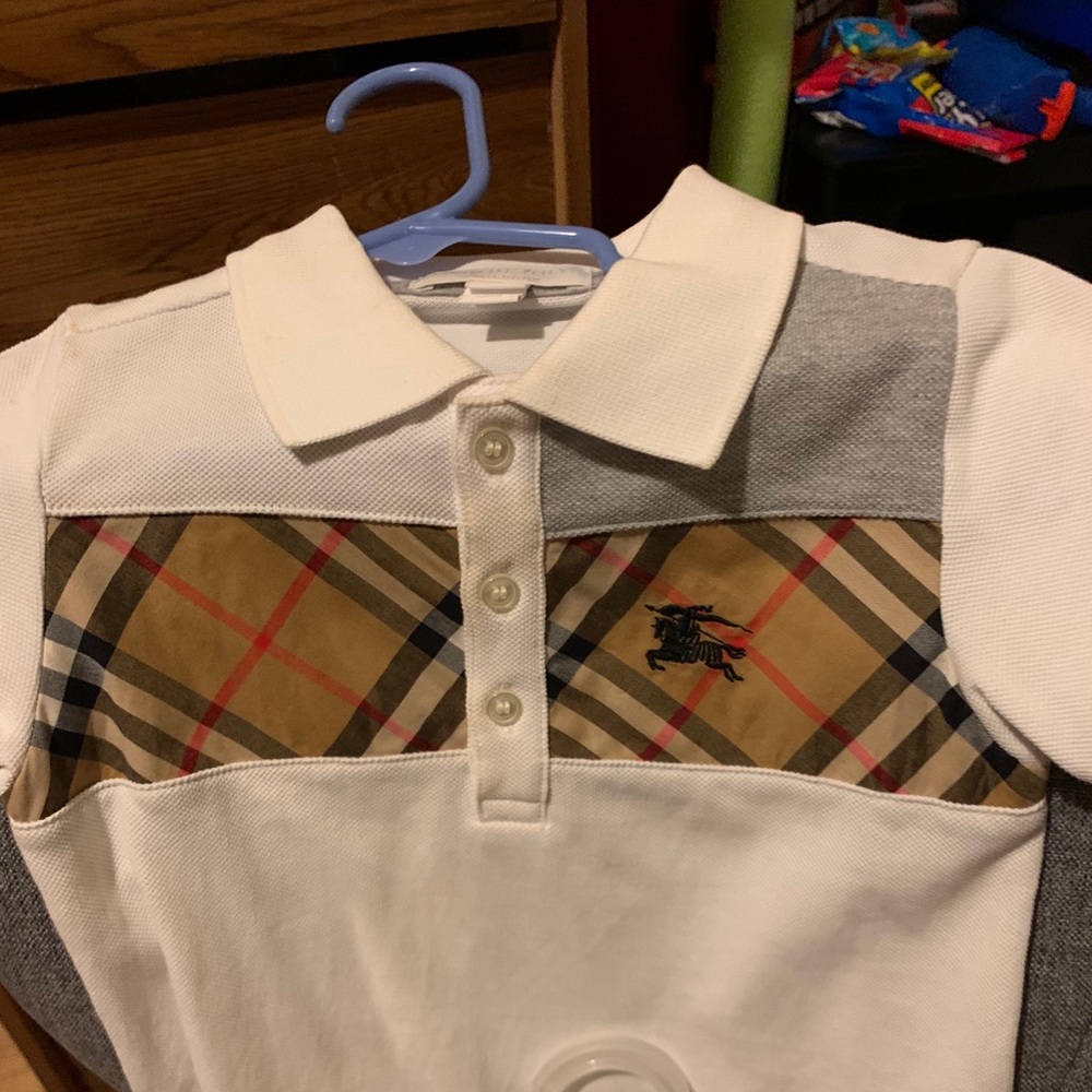 Kids Burberry shirt